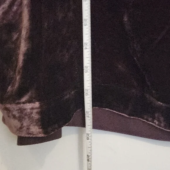 Sundance Velvet Short Sleeve Tee - Rich Chocolate - Picture 9 of 10